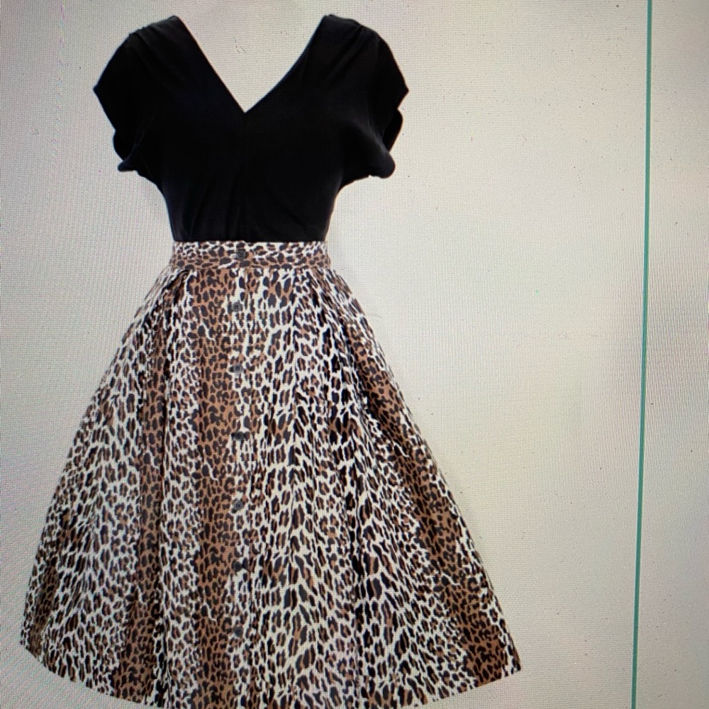 Retrospec’d Bonnie skirt in leopard NWT Jul2420